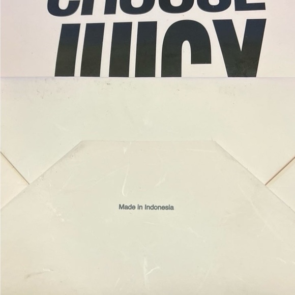 Juicy Courture Paper Hand Bag - Picture 6 of 16